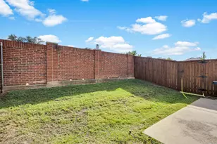 2700 Club Ridge Dr, Lewisville, TX 75067 - Photo 19