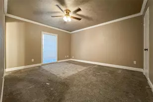 1 W Mountain Creek Dr, Grand Prairie, TX 75052 - Photo 11