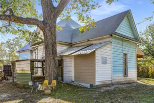 713 E College St, Terrell, TX 75160 - Photo 25