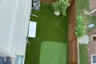 1925 California Dr, Dallas, TX 75204 - Photo 31