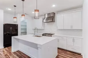 1925 California Dr, Dallas, TX 75204 - Photo 9