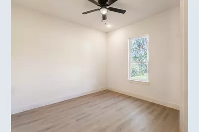 5104 Curzon Avenue, Fort Worth, TX 76107 - Photo 17