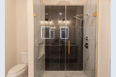 5104 Curzon Avenue, Fort Worth, TX 76107 - Photo 11