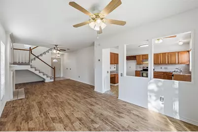 1504 Creek Bank Lane, Arlington, TX 76014 - Photo 5