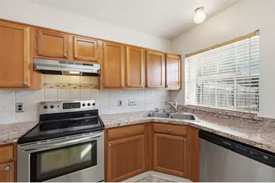 1504 Creek Bank Lane, Arlington, TX 76014 - Photo 9