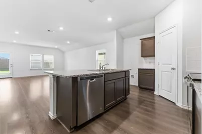 1012 Poinsettia Boulevard, Denton, TX 76209 - Photo 5