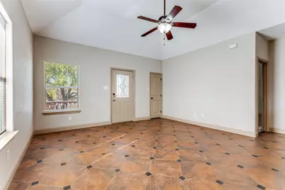 1732 Lawther Drive, River Oaks, TX 76114 - Photo 5