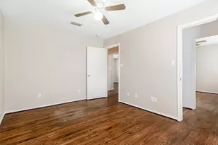 10818 Sharondale Dr, Dallas, TX 75228 - Photo 23