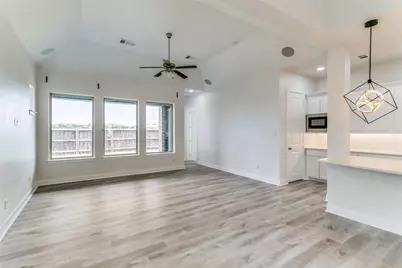 523 Paddock Way, Irving, TX 75039 - Photo 5