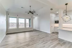 523 Paddock Way, Irving, TX 75039 - Photo 5