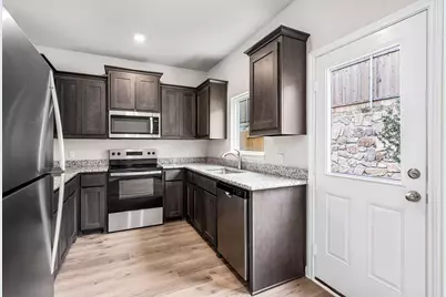 6344 Emerald Tree Lane, Dallas, TX 75241 - Photo 7