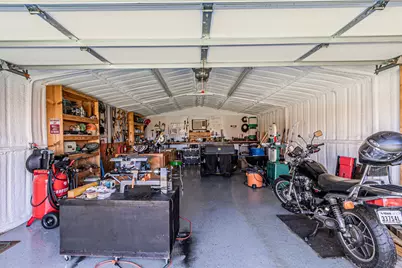 617 Parker Lane, Granbury, TX 76048 - Photo 39