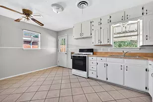 508 N Jordan St, Whitesboro, TX 76273 - Photo 9