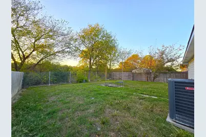 7546 Rice Lane, Dallas, TX 75241 - Photo 19