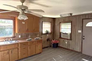 225 College St, Roxton, TX 75477 - Photo 7