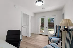 1390 Mimosa Ln, Lewisville, TX 75077 - Photo 21