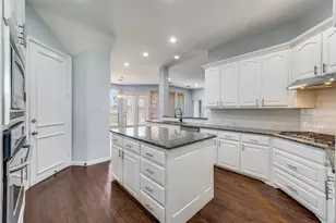 10230 Burnt Mill Ln, Frisco, TX 75035 - Photo 11