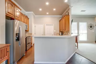 1125 Starling Ct, Burleson, TX 76028 - Photo 13