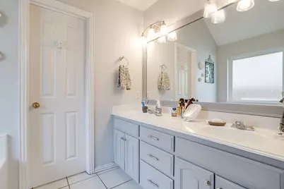 1125 Starling Court, Burleson, TX 76028 - Photo 21