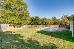 1125 Starling Ct, Burleson, TX 76028 - Photo 37