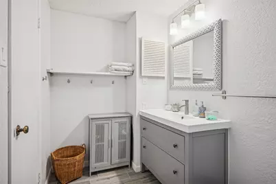 5981 Arapaho Road #404, Dallas, TX 75248 - Photo 13