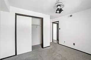 1719 E Grauwyler Rd, Irving, TX 75061 - Photo 27