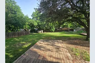 106 Jefferson Avenue, DeSoto, TX 75115 - Photo 11