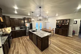 702 Pillar St, Bowie, TX 76230 - Photo 9