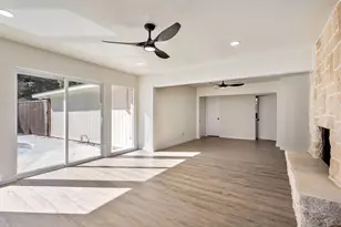 3204 Lynbrook Dr, Plano, TX 75075 - Photo 11