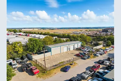 405 Bill Irwin Street, Grand Prairie, TX 75050 - Photo 3