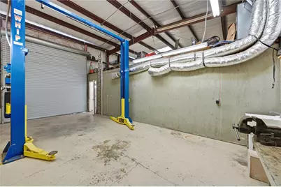 405 Bill Irwin Street, Grand Prairie, TX 75050 - Photo 9