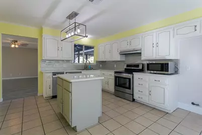 108 Haywood Drive, Benbrook, TX 76126 - Photo 9