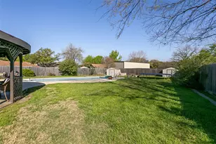 108 Haywood Dr, Benbrook, TX 76126 - Photo 5