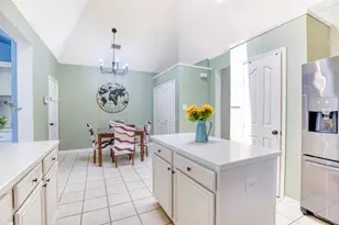 3929 Harbor Dr, The Colony, TX 75056 - Photo 9