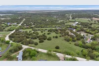 9112 Valley View Court, Cleburne, TX 76033 - Photo 9