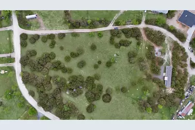 9112 Valley View Court, Cleburne, TX 76033 - Photo 7