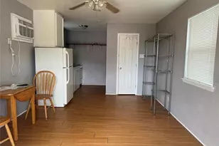 613 24th St, Dickinson, TX 77539 - Photo 11