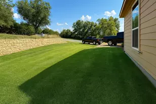 1027 Mustang Trail, Granbury, TX 76049 - Photo 17