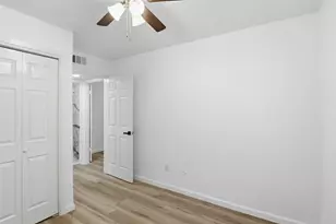 6646 E Lovers, Dallas, TX 75214 - Photo 13