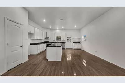 2514 Austin Court, Granbury, TX 76048 - Photo 5