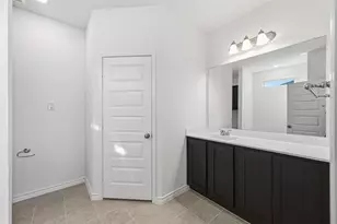 400 Wrangler Ln, Denton, TX 76205 - Photo 9