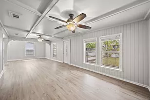 2719 25th St, Fort Worth, TX 76106 - Photo 3