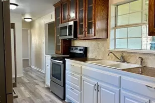 310 E Beech St, Celina, TX 75009 - Photo 11