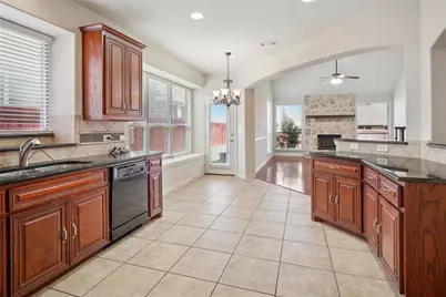 9004 McFarland Way, Fort Worth, TX 76244 - Photo 11