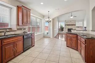 9004 McFarland Way, Fort Worth, TX 76244 - Photo 11