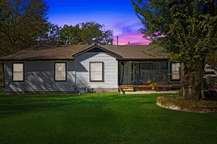 249 N Acres Dr, Dallas, TX 75217 - Photo 13