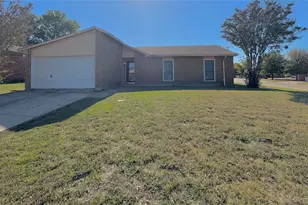 424 Green Canyon Dr, Mesquite, TX 75150 - Photo 1