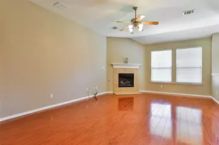 15529 Landing Creek Ln, Fort Worth, TX 76262 - Photo 9