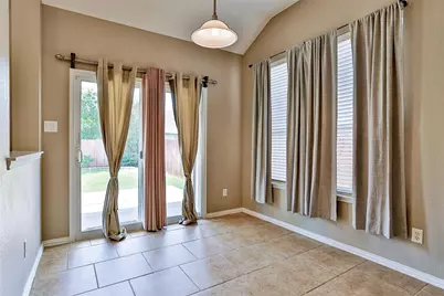 15529 Landing Creek Lane, Fort Worth, TX 76262 - Photo 13