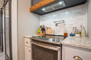 9000 Woodlawn Dr, Granbury, TX 76049 - Photo 9